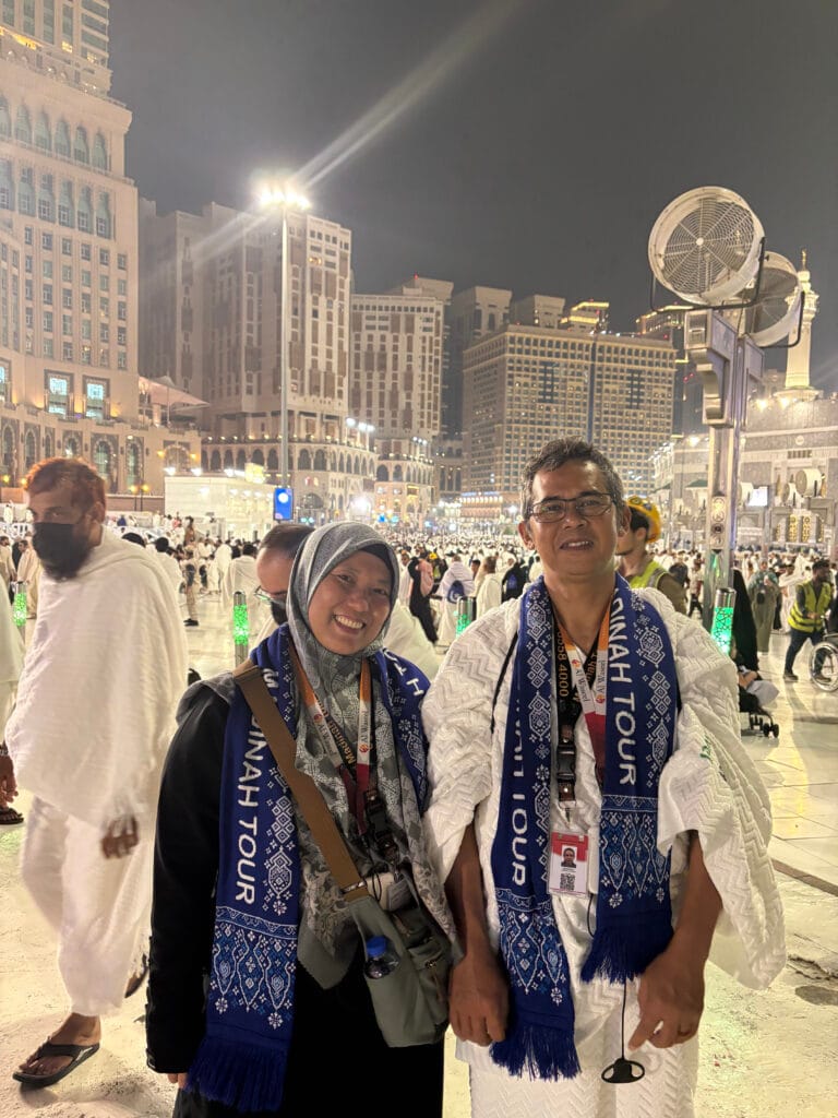 Paket umroh suami istri