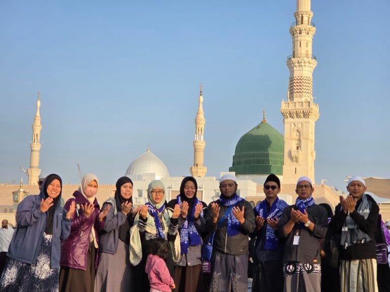 Perlengkapan umroh adventure